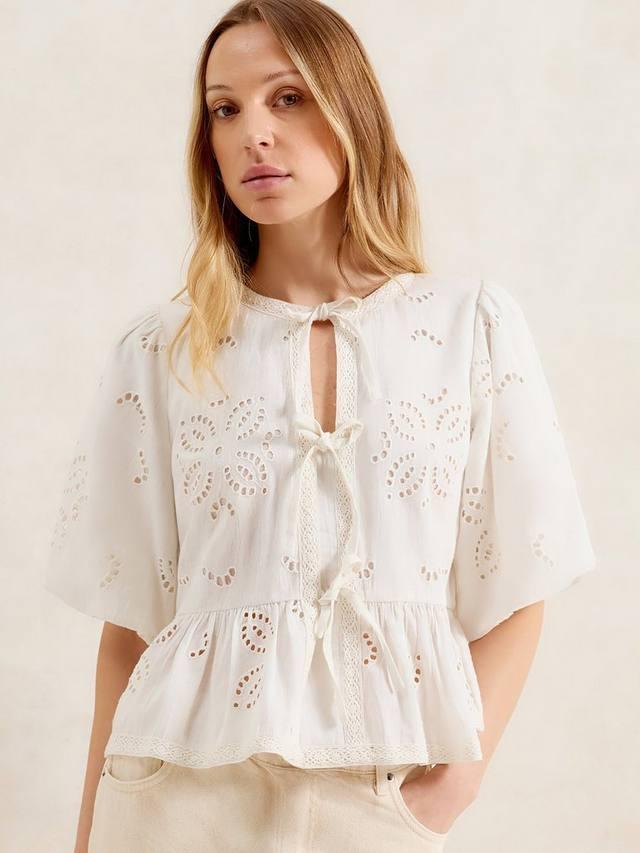 Топ с кружевной вышивкой Broderie Anglaise Ro&Zo, Natural
Топ с кружевной вышивкой Broderie Anglaise Ro&Zo, Natural