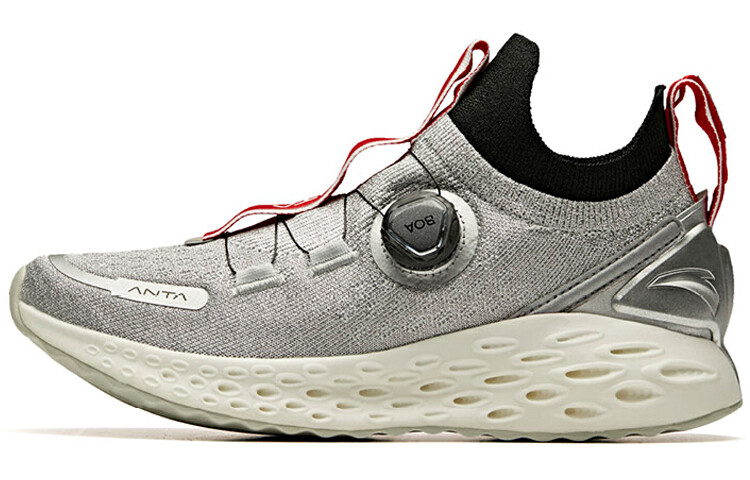 Кроссовки мужские низкие серебристо-серые черные Anta
Кроссовки мужские низкие серебристо-серые черные Anta