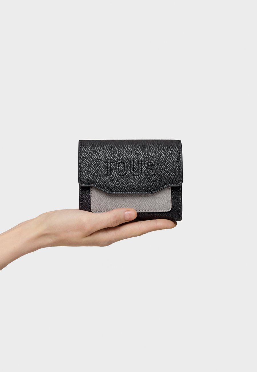 Кошелек Tous Wallet, Black
Кошелек Tous Wallet, Black