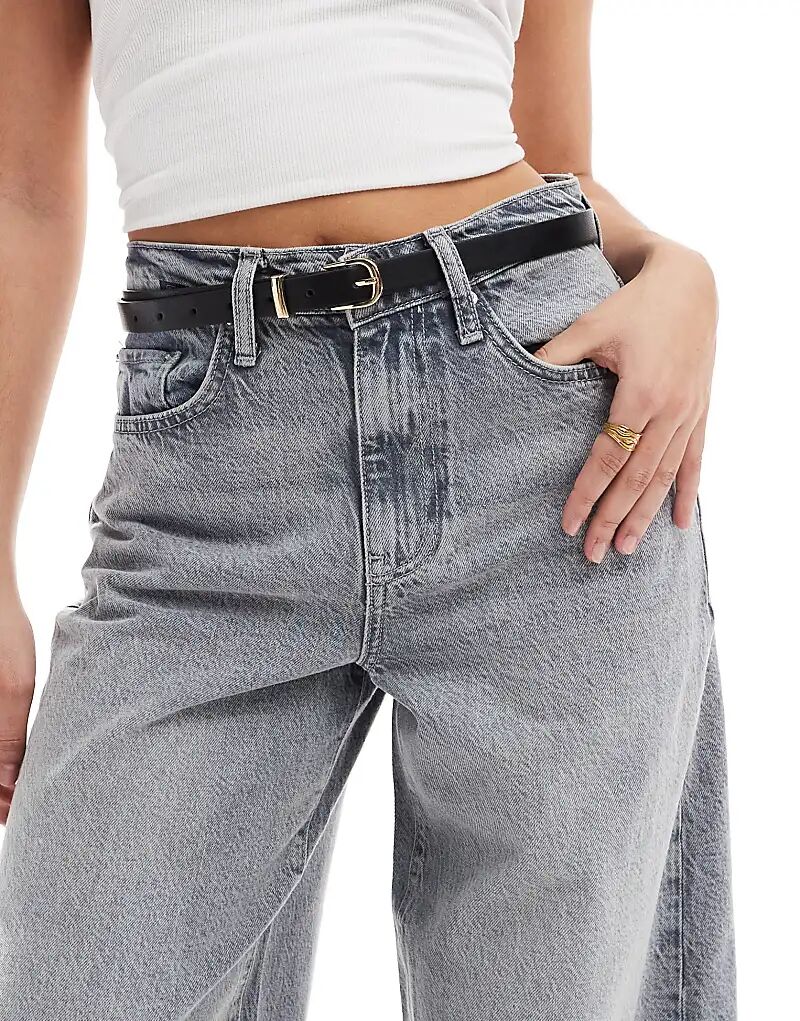 Узкий ремень из искусственной кожи черного цвета Pieces 
Узкий ремень из искусственной кожи черного цвета Pieces