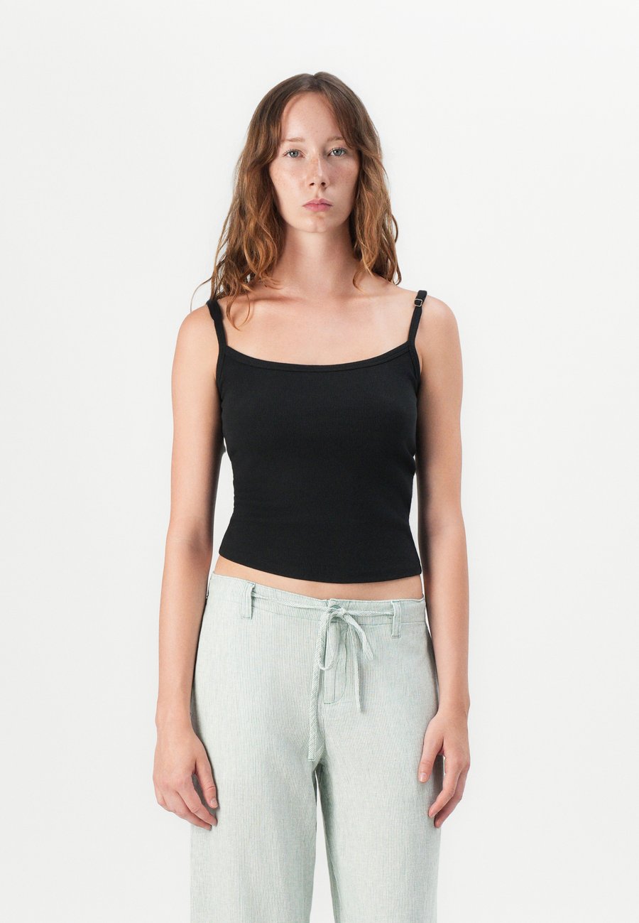 Топ Hollister Co. TANK, Black
Топ Hollister Co. TANK, Black