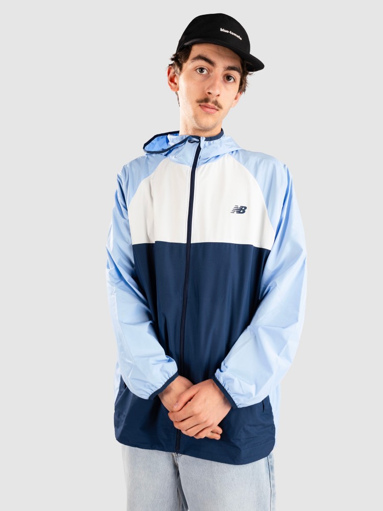 Куртка New Balance Athletics Packable Jacke, electric sky
Куртка New Balance Athletics Packable Jacke, electric sky