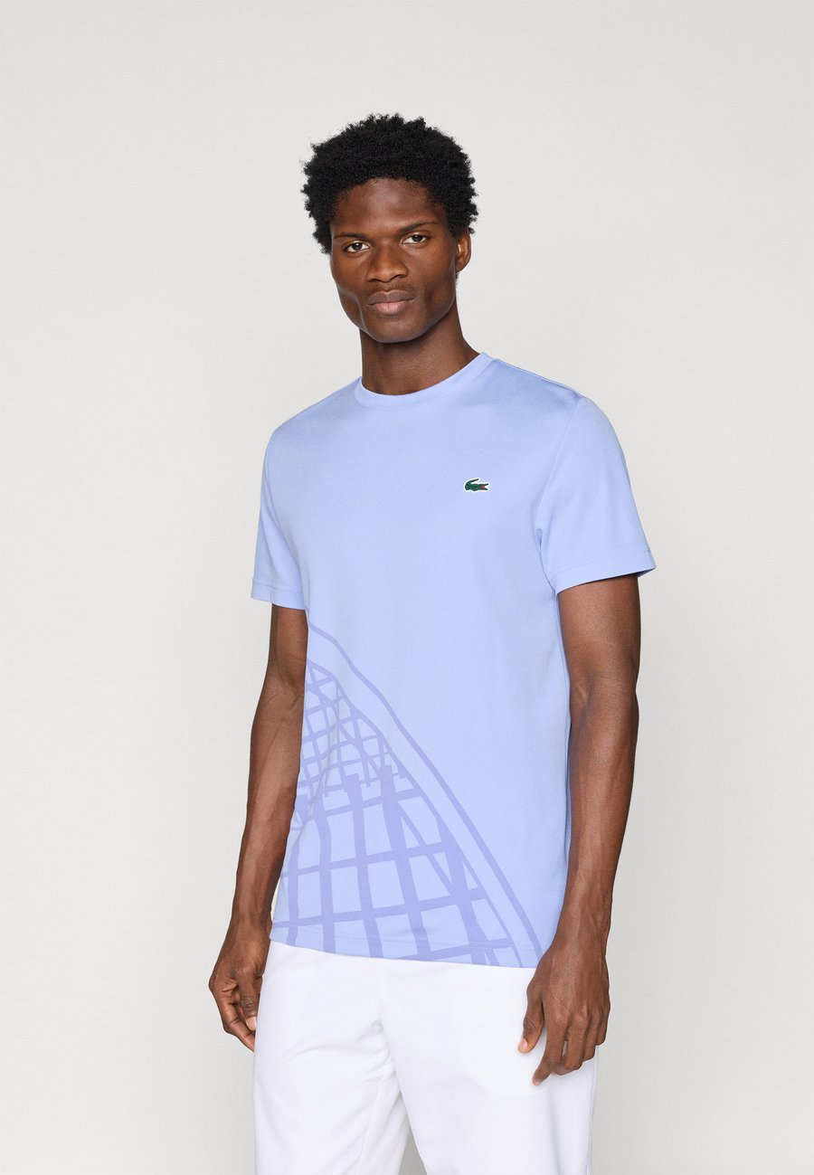 Футболка Lacoste Sport TENNIS TOUR, Delphinium/Mauve, Розовый, Футболка Lacoste Sport TENNIS TOUR, Delphinium/Mauve
Футболка Lacoste Sport TENNIS TOUR, Delphinium/Mauve, Розовый, Футболка Lacoste Sport TENNIS TOUR, Delphinium/Mauve