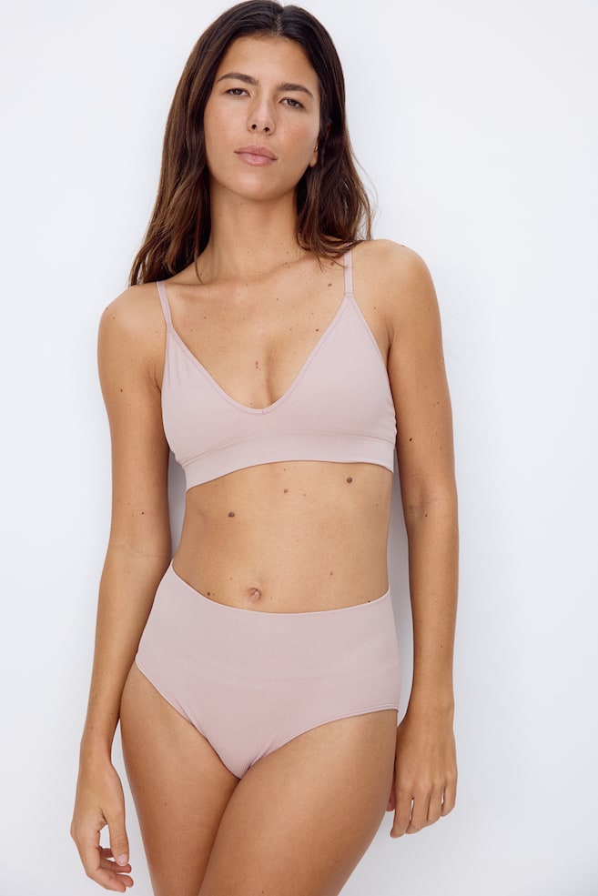 Мягкий бюстгальтер с подкладкой, бесшовный H&M, розовый
Мягкий бюстгальтер с подкладкой, бесшовный H&M, розовый