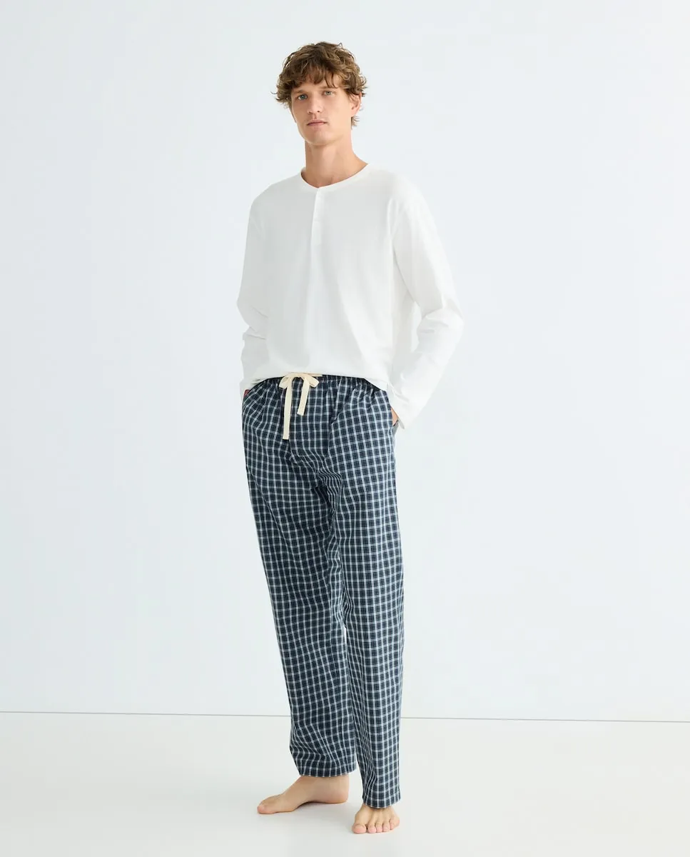 Мужская пижама из поплина в клетку Emidio Tucci, темно-синий
Мужская пижама из поплина в клетку Emidio Tucci, темно-синий