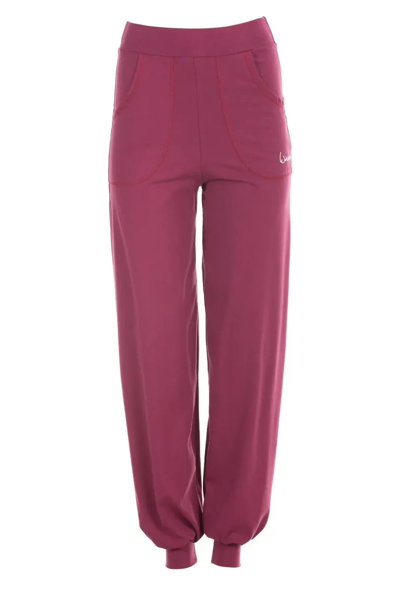 Брюки тренировочные Winshape "WH12", тренировочные брюки 3/4, цвет Berry Love
Брюки тренировочные Winshape "WH12", тренировочные брюки 3/4, цвет Berry Love
