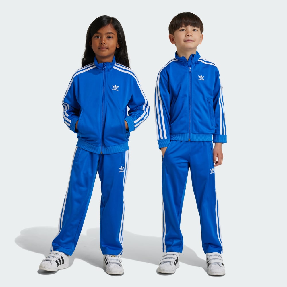 Спортивный костюм Adidas Adicolor Firebird Track Suit Kids, синий
Спортивный костюм Adidas Adicolor Firebird Track Suit Kids, синий