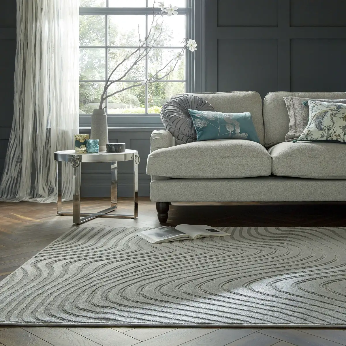 Ковер FLAIR RUGS "CHANNEL", 3D эффект; Высокий и низкий эффект 120х170 см, цвет silberfarben
Ковер FLAIR RUGS "CHANNEL", 3D эффект; Высокий и низкий эффект 120х170 см, цвет silberfarben