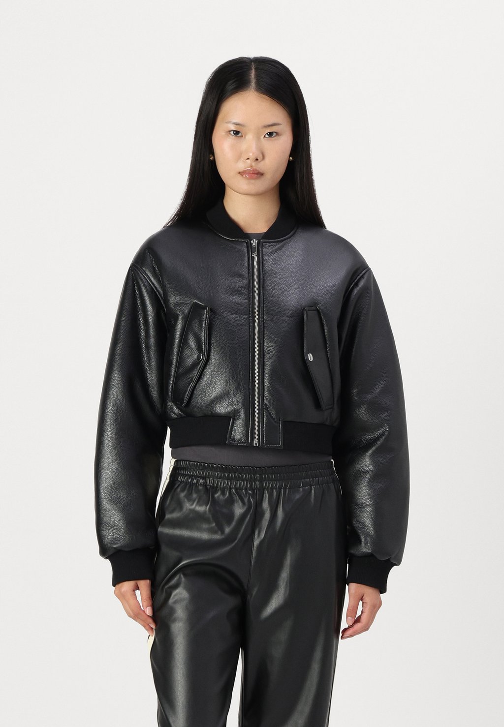 Куртка-бомбер NMEILEEN STRUCTURED JACKET Noisy May, черный 
Куртка-бомбер NMEILEEN STRUCTURED JACKET Noisy May, черный