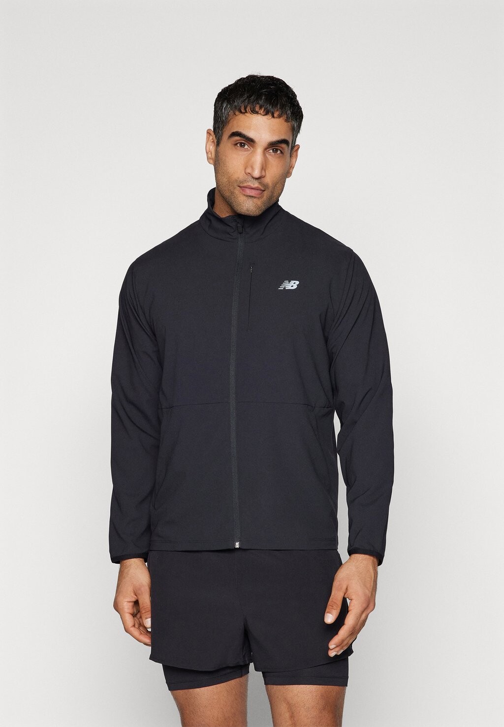 Куртка тренировочная ATHLETICS JACKET New Balance, цвет black
Куртка тренировочная ATHLETICS JACKET New Balance, цвет black