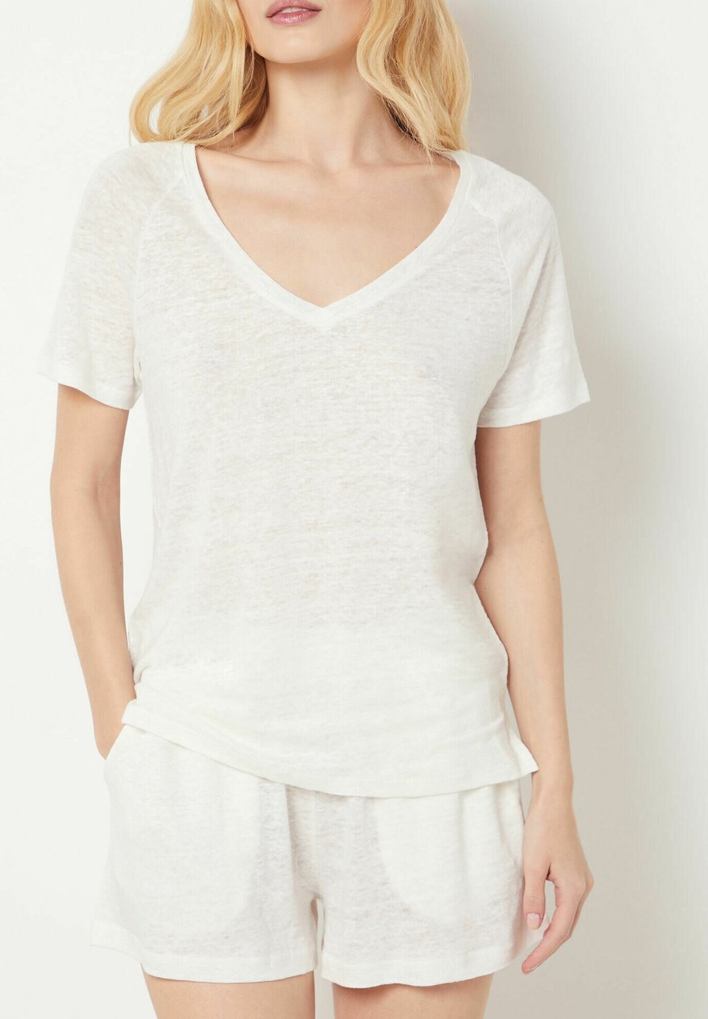 Верх пижамы JOSIE Etam, кремовый
Верх пижамы JOSIE Etam, кремовый