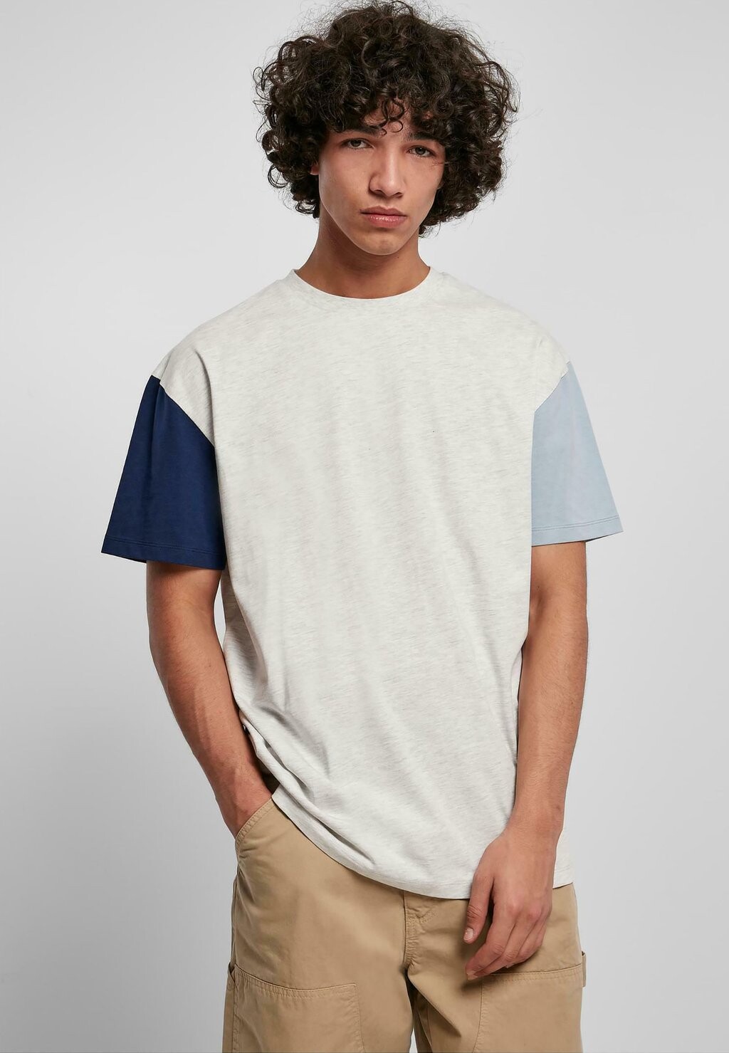 Футболка с принтом OVERSIZED COLORBLOCK Urban Classics, светло-серый
Футболка с принтом OVERSIZED COLORBLOCK Urban Classics, светло-серый