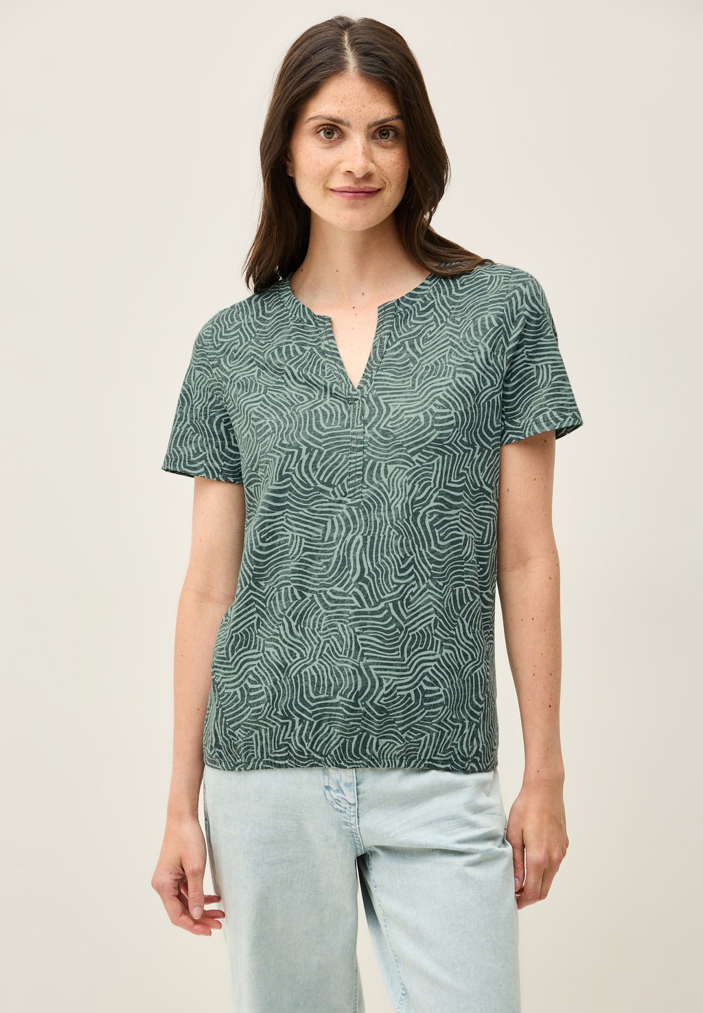 Футболка с принтом Cecil, хаки
Футболка с принтом Cecil, хаки