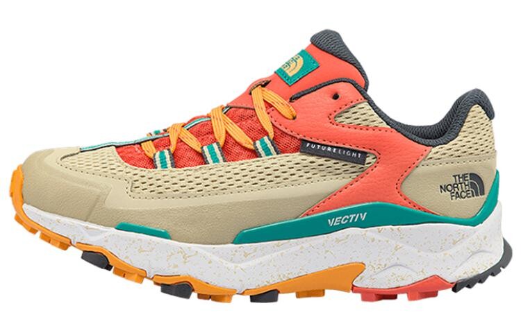 Vectiv Кроссовки женские с низким верхом цвета хаки The North Face
Vectiv Кроссовки женские с низким верхом цвета хаки The North Face