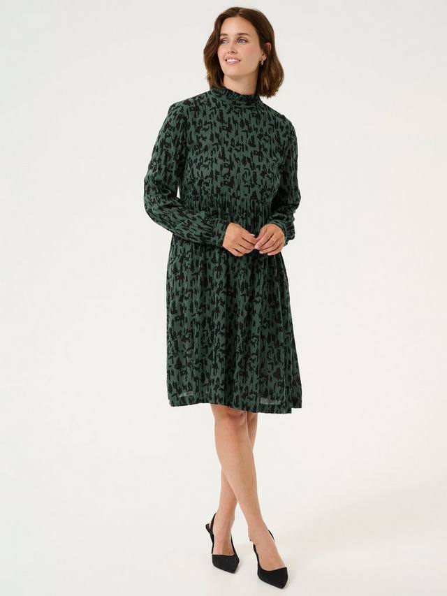 Платье-халат luna длиной до колен KAFFE, цвет Green/Black
Платье-халат luna длиной до колен KAFFE, цвет Green/Black