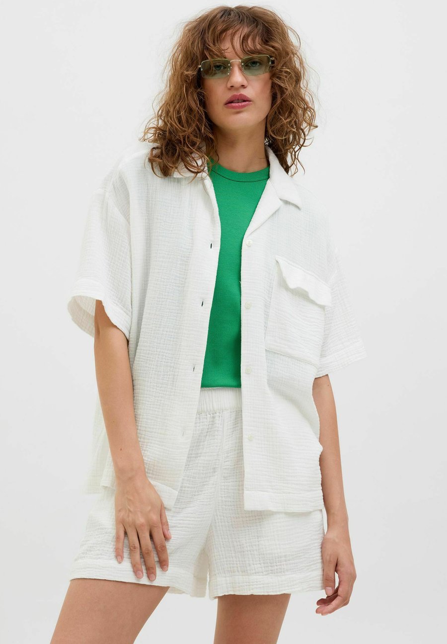 Блуза JJXX Button-down blouse, Blanc De Blanc/White
Блуза JJXX Button-down blouse, Blanc De Blanc/White