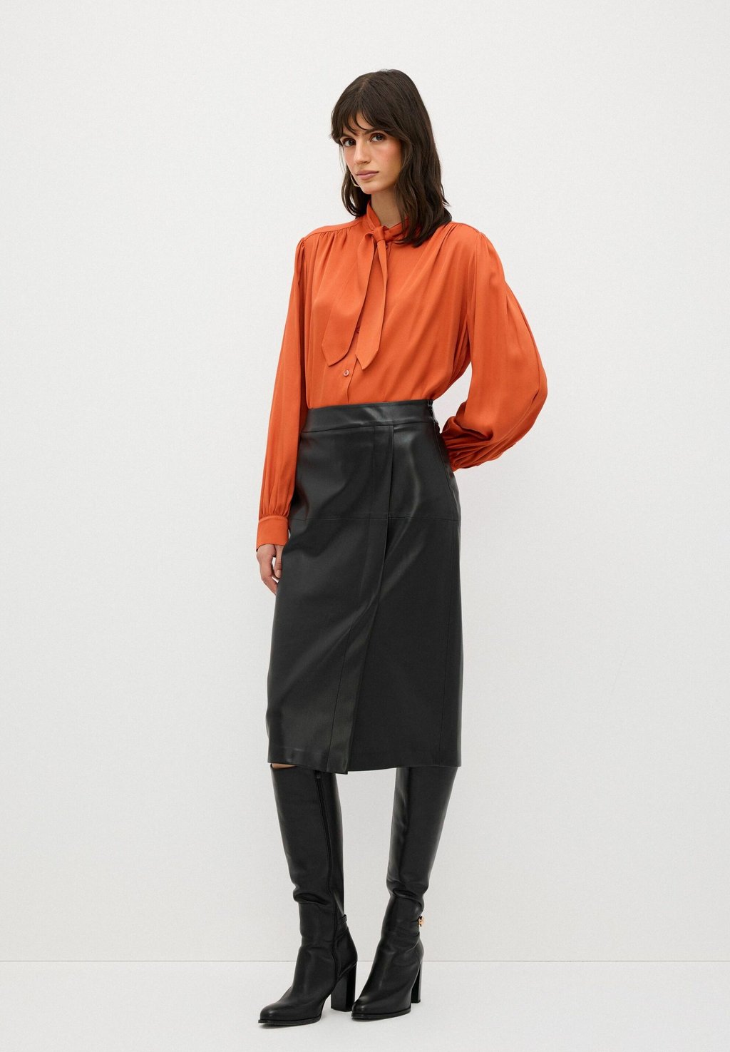 Юбка-карандаш adL, черный
Юбка-карандаш adL, черный