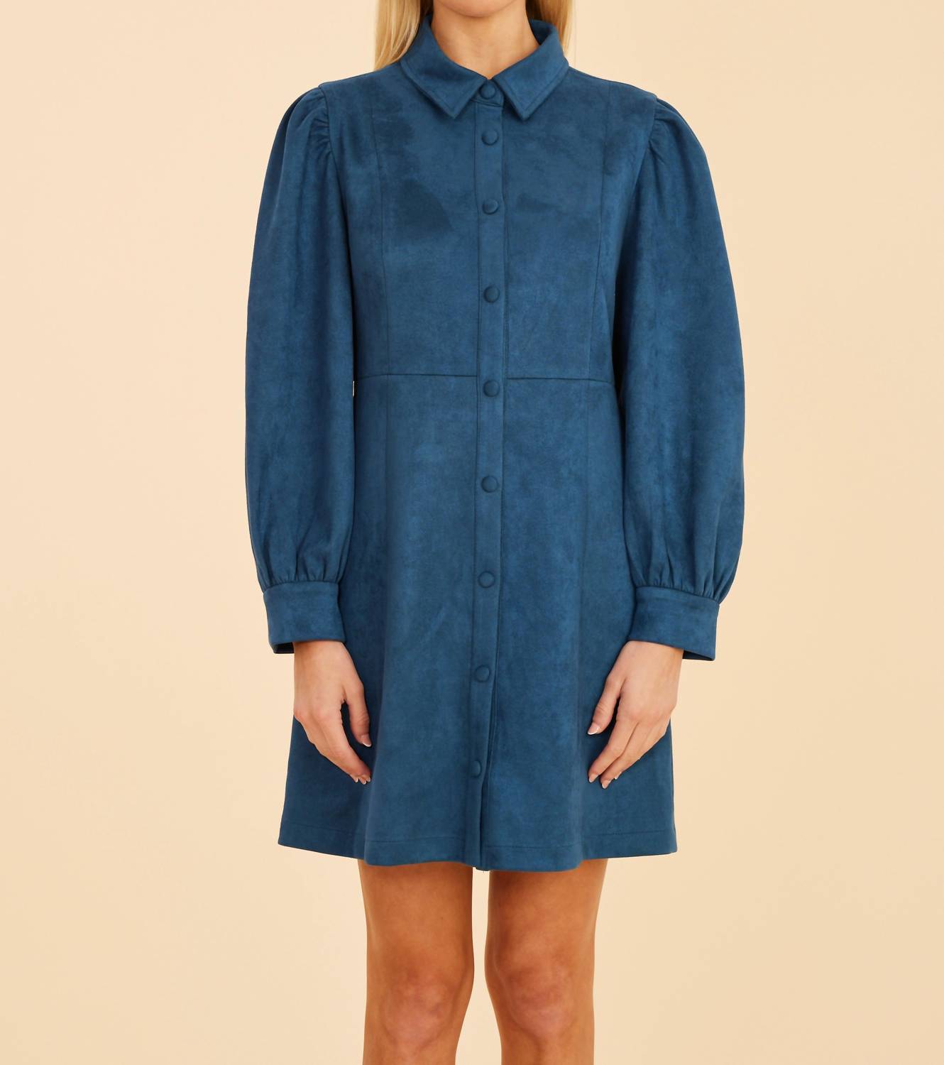 Платье из искусственной замши стального синего цвета DOLCE CABO
Платье из искусственной замши стального синего цвета DOLCE CABO