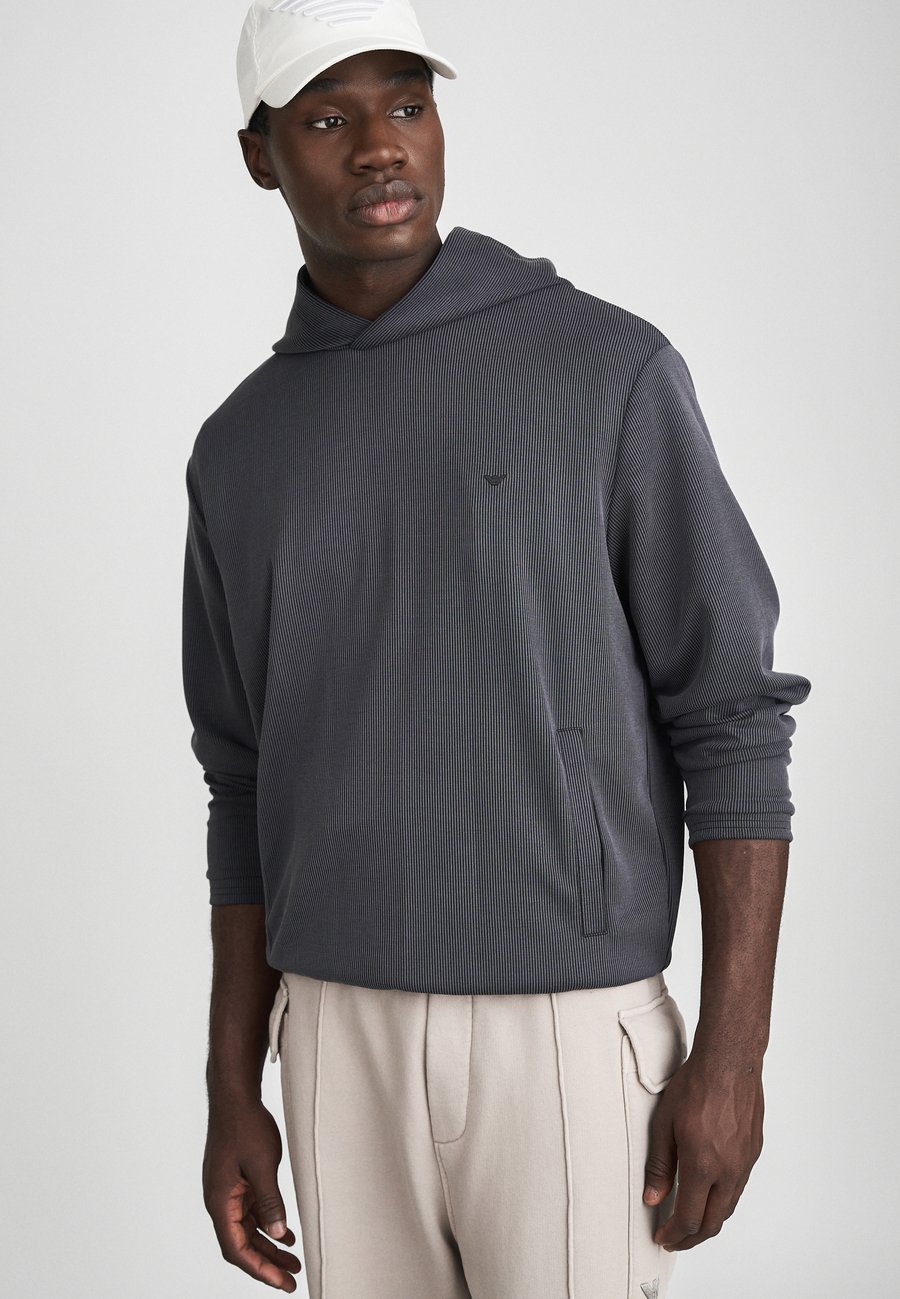 Худи Emporio Armani Hoodie, Caviar/Dark Green
Худи Emporio Armani Hoodie, Caviar/Dark Green