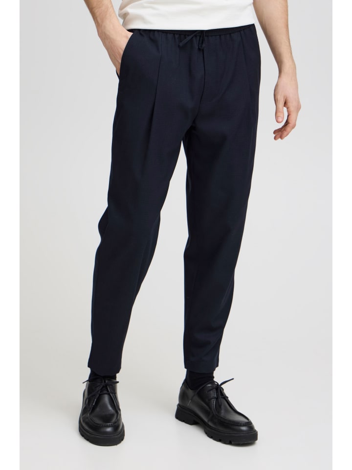 Тканевые брюки CASUAL FRIDAY Stoffhose CFHAAKAN 0165 ribstop pants 20505230 modische Stoffhose, синий
Тканевые брюки CASUAL FRIDAY Stoffhose CFHAAKAN 0165 ribstop pants 20505230 modische Stoffhose, синий