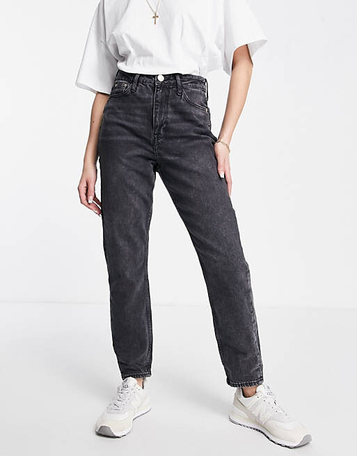 Черные джинсы с высокой посадкой River Island
Черные джинсы с высокой посадкой River Island