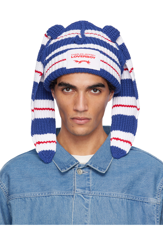 Charles Jeffrey Loverboy Толстая шапочка в виде кролика, сине-белая
Charles Jeffrey Loverboy Толстая шапочка в виде кролика, сине-белая