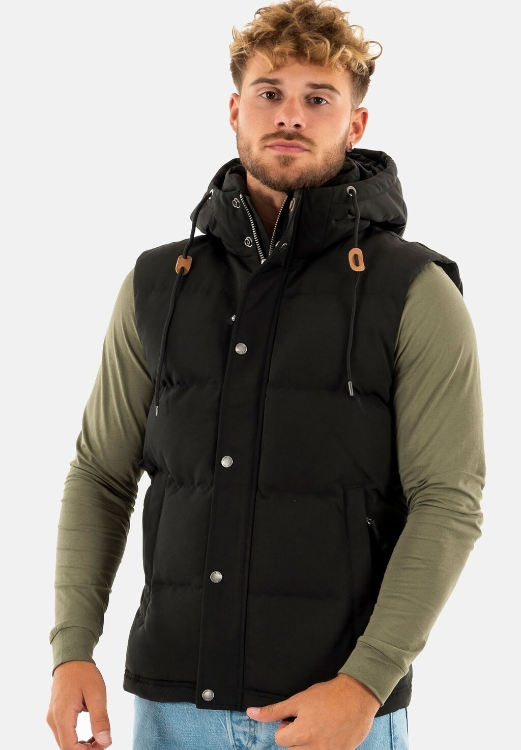 Жилет Superdry, цвет noir
Жилет Superdry, цвет noir