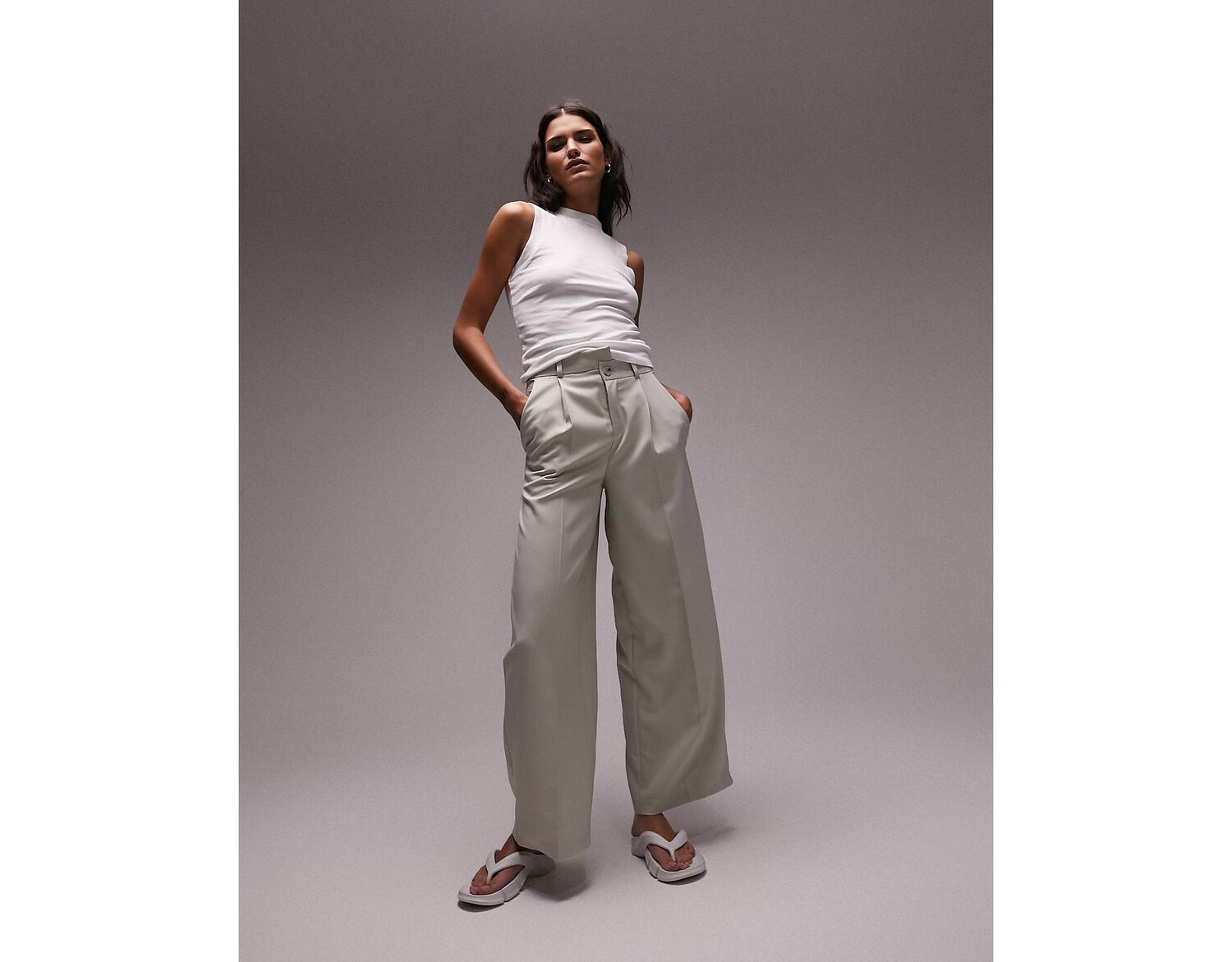 Брюки асимметричного кроя с широкими штанинами Topshop co-ord, Серый, Брюки асимметричного кроя с широкими штанинами Topshop co-ord
Брюки асимметричного кроя с широкими штанинами Topshop co-ord, Серый, Брюки асимметричного кроя с широкими штанинами Topshop co-ord