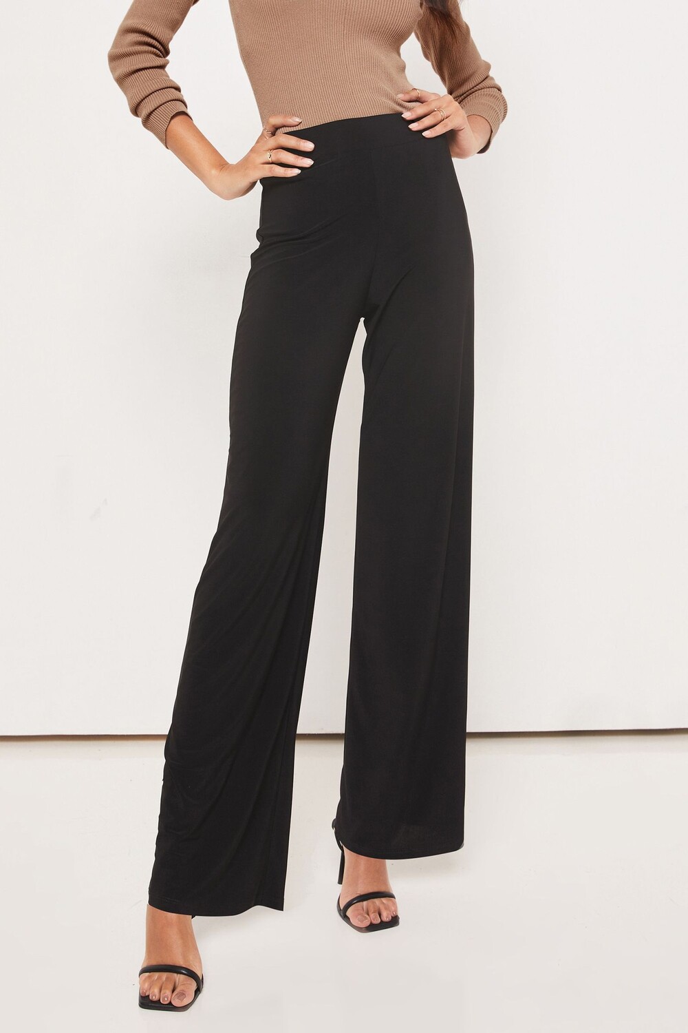 Брюки с высокой талией и широкими штанинами Lipsy, черный
Брюки с высокой талией и широкими штанинами Lipsy, черный