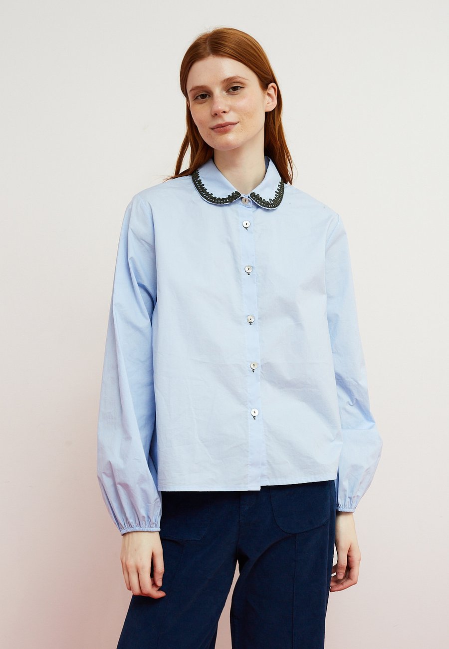 Блуза Dr. Bloom SHIRT FUN, Light Blue
Блуза Dr. Bloom SHIRT FUN, Light Blue
