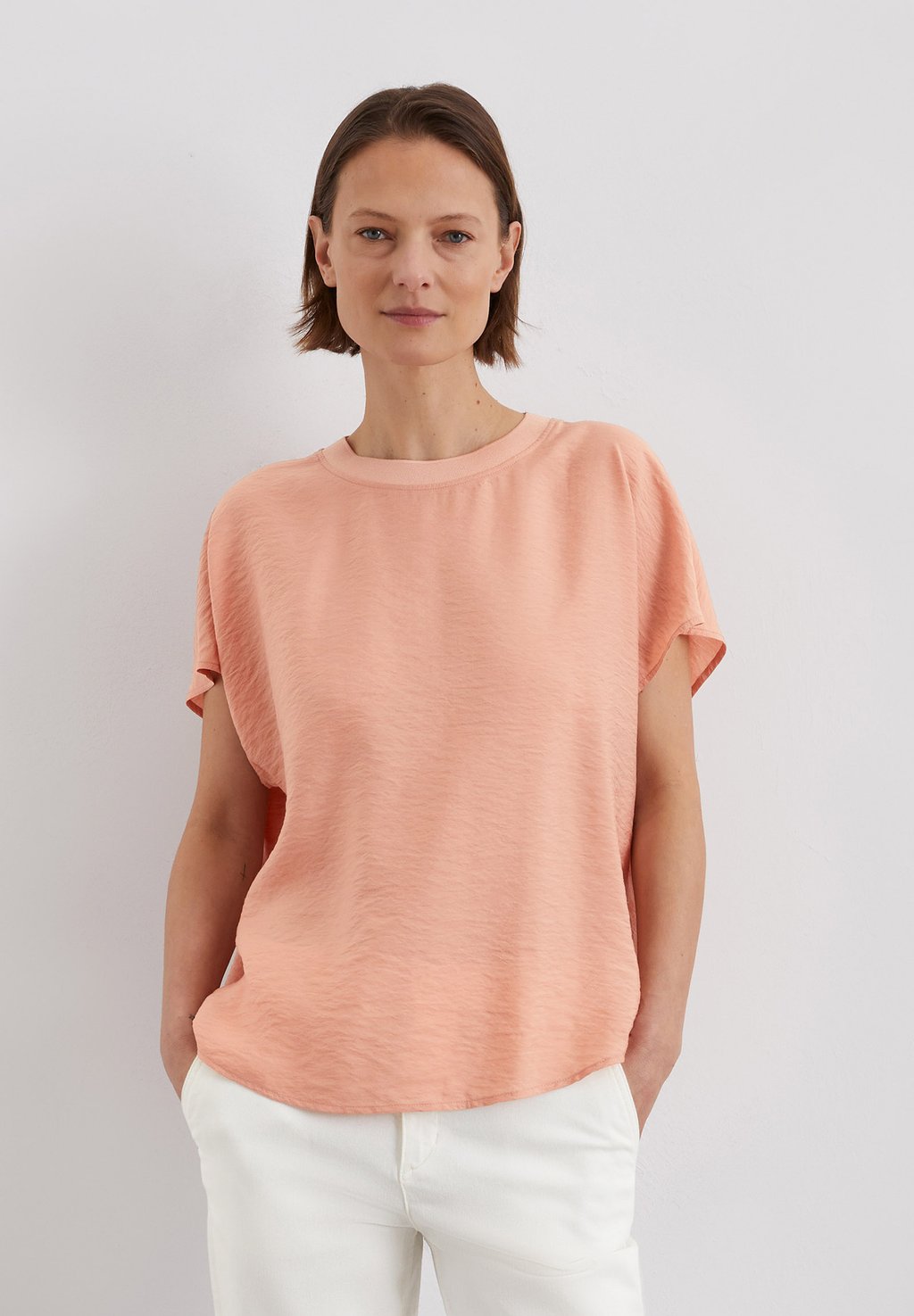 Блуза STYLE SHORT SLEEVE CREW NECK WITH TAPE SOLID Marc O'Polo, светло-красный
Блуза STYLE SHORT SLEEVE CREW NECK WITH TAPE SOLID Marc O'Polo, светло-красный