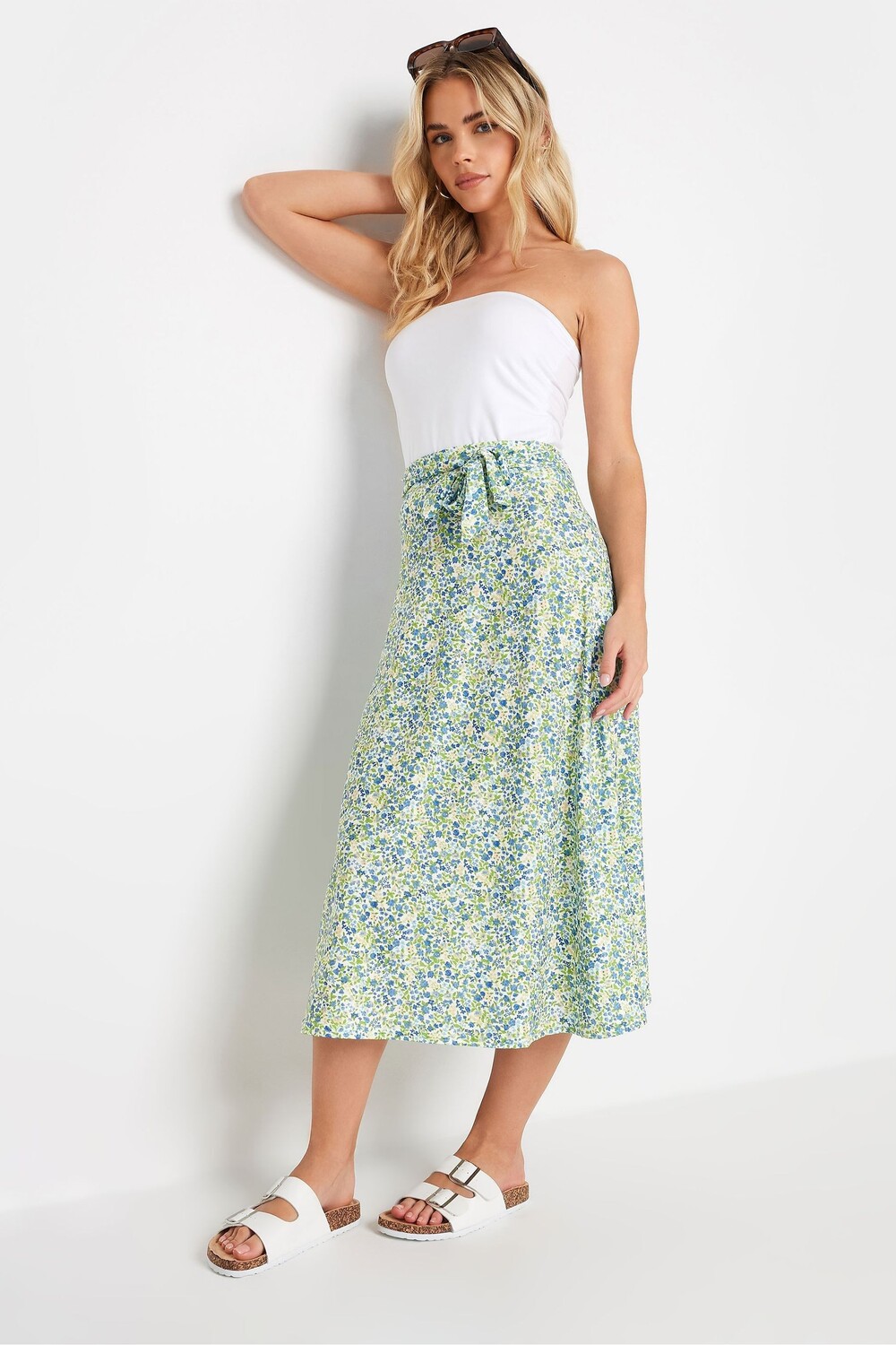 Юбка миди с поясом в мелкую клетку Pixiegirl Petite, синий
Юбка миди с поясом в мелкую клетку Pixiegirl Petite, синий