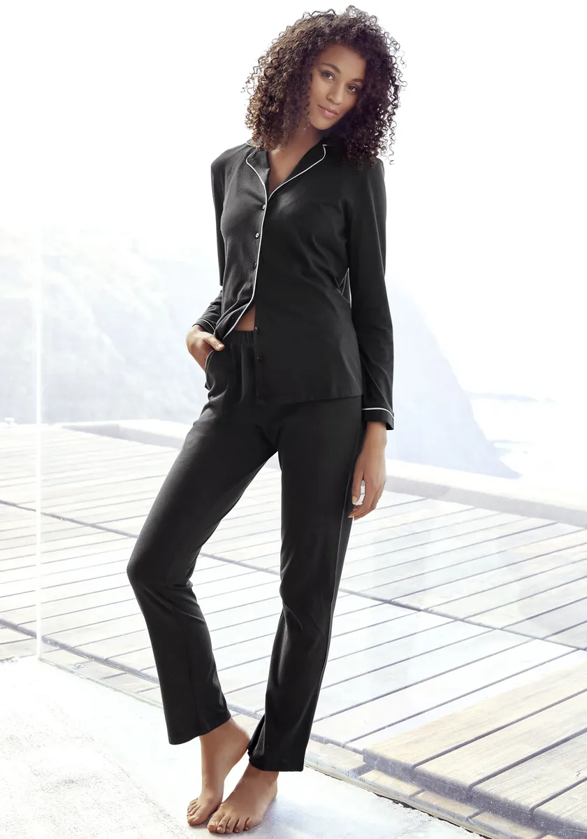 Пижама Vivance Dreams (2 шт.) с контрастной окантовкой, черный
Пижама Vivance Dreams (2 шт.) с контрастной окантовкой, черный