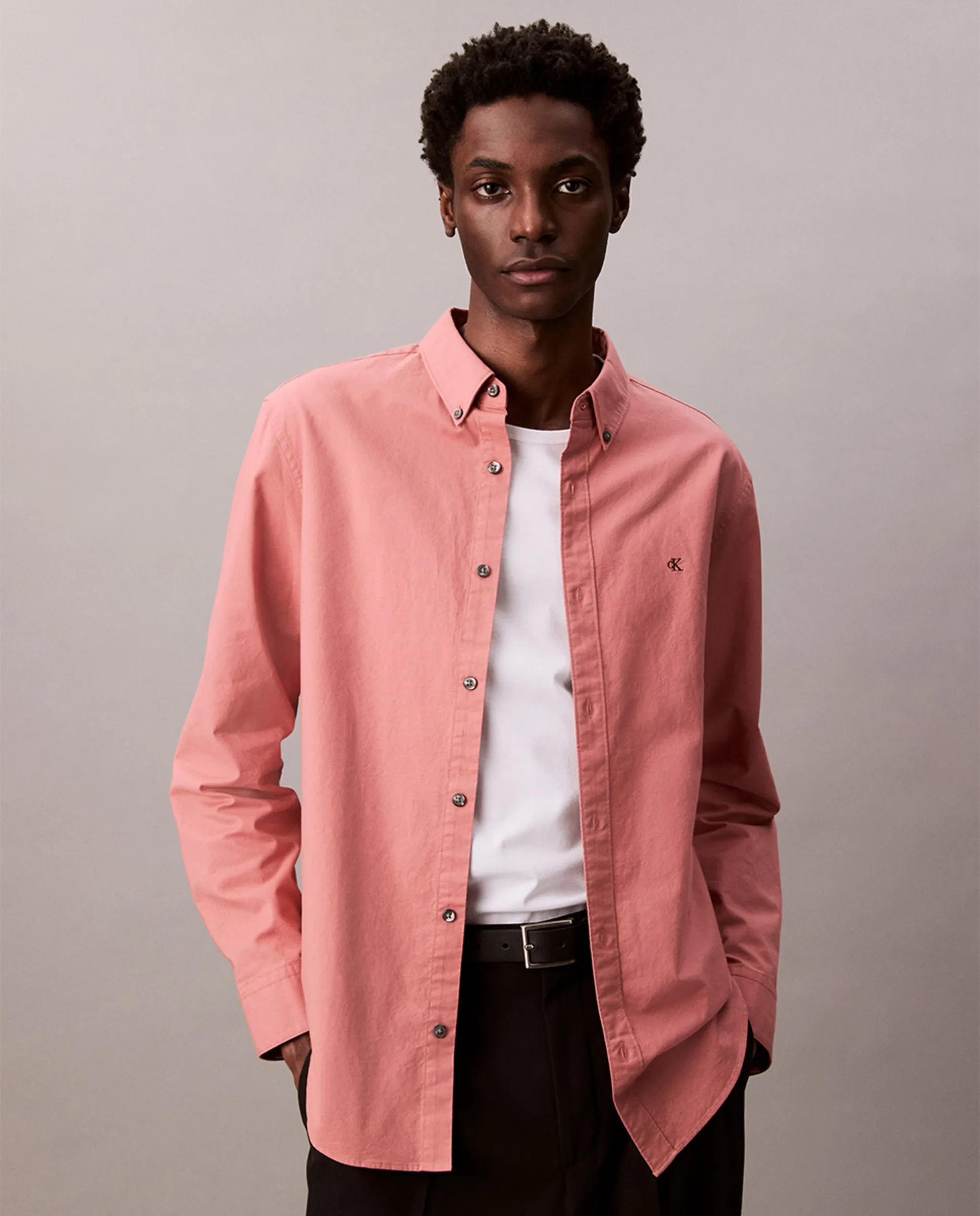 Мужская рубашка Оксфорд с логотипом Calvin Klein Jeans, розовый
Мужская рубашка Оксфорд с логотипом Calvin Klein Jeans, розовый
