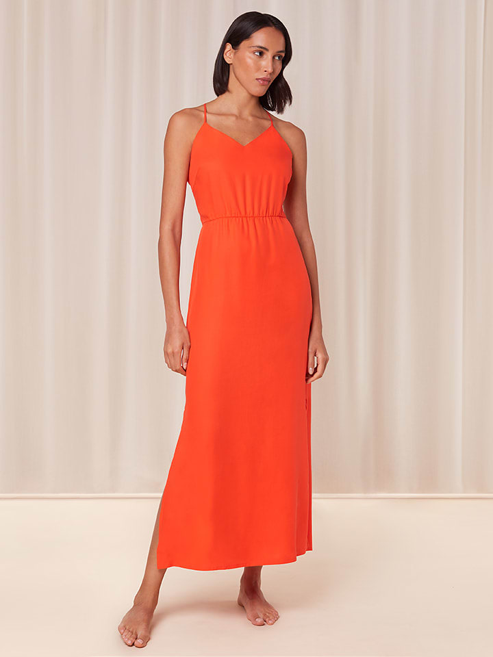 Длинное платье Triumph, оранжевый
Длинное платье Triumph, оранжевый