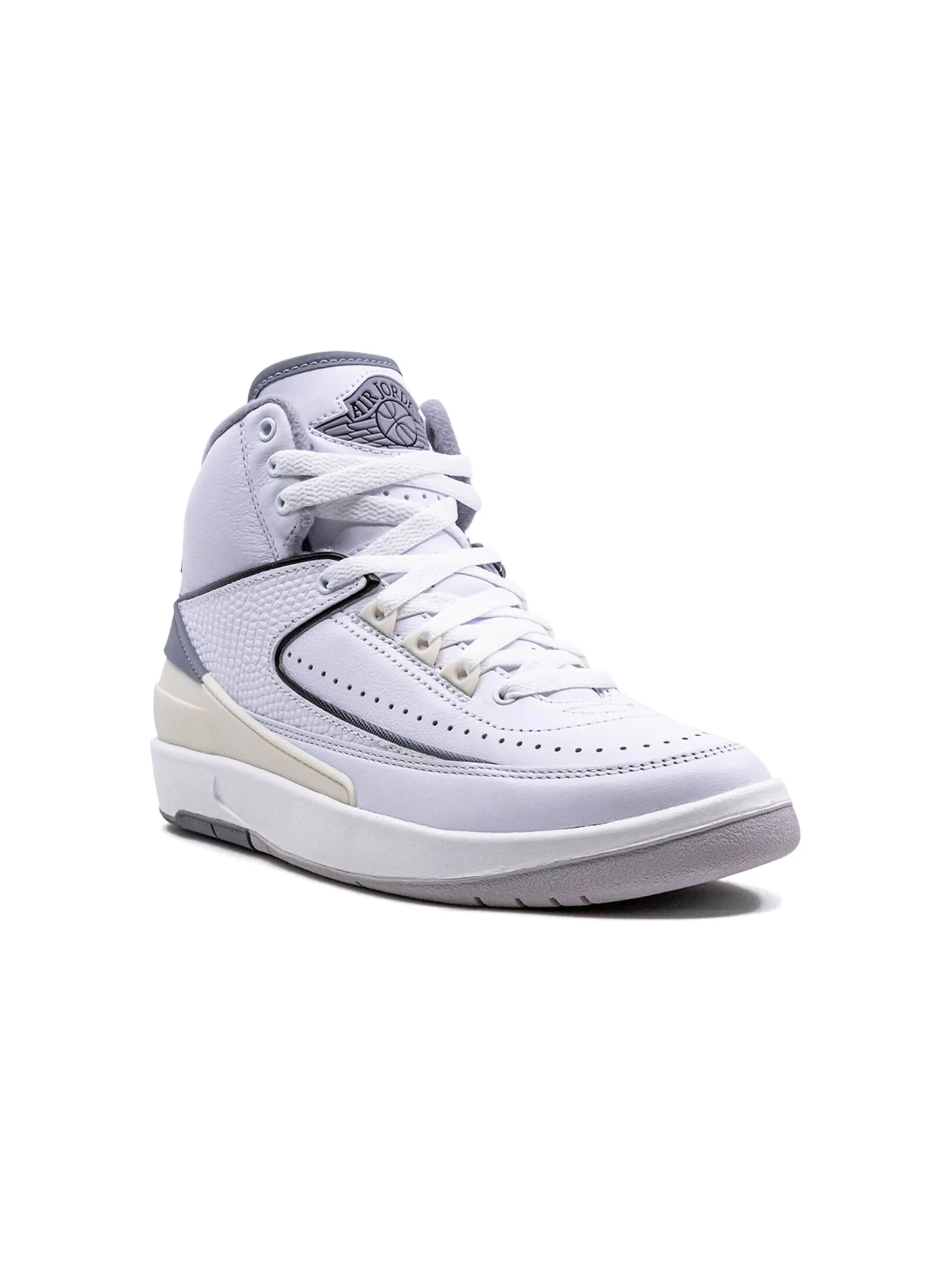 Кроссовки Air Jordan 2 Cement Jordan Kids, белый
Кроссовки Air Jordan 2 Cement Jordan Kids, белый