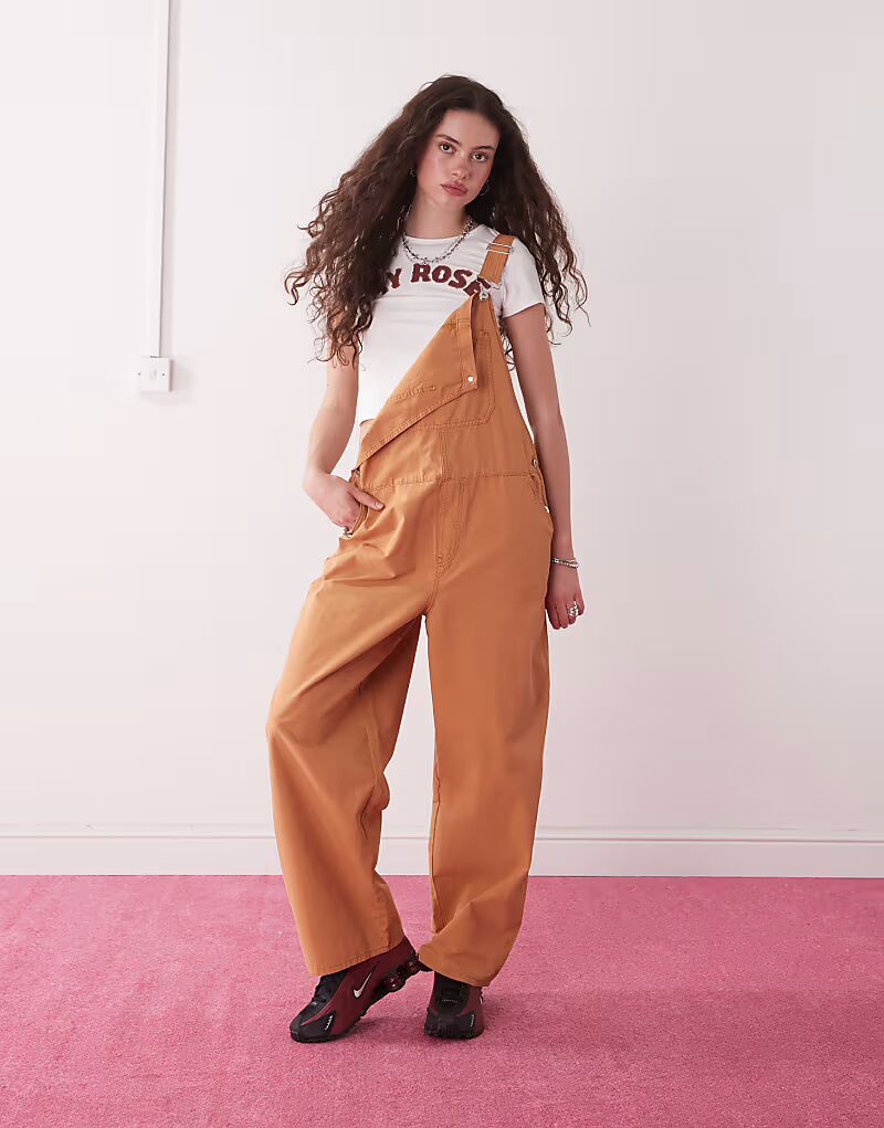 COLLUSION джинсовый комбинезон коричневого цвета
COLLUSION джинсовый комбинезон коричневого цвета