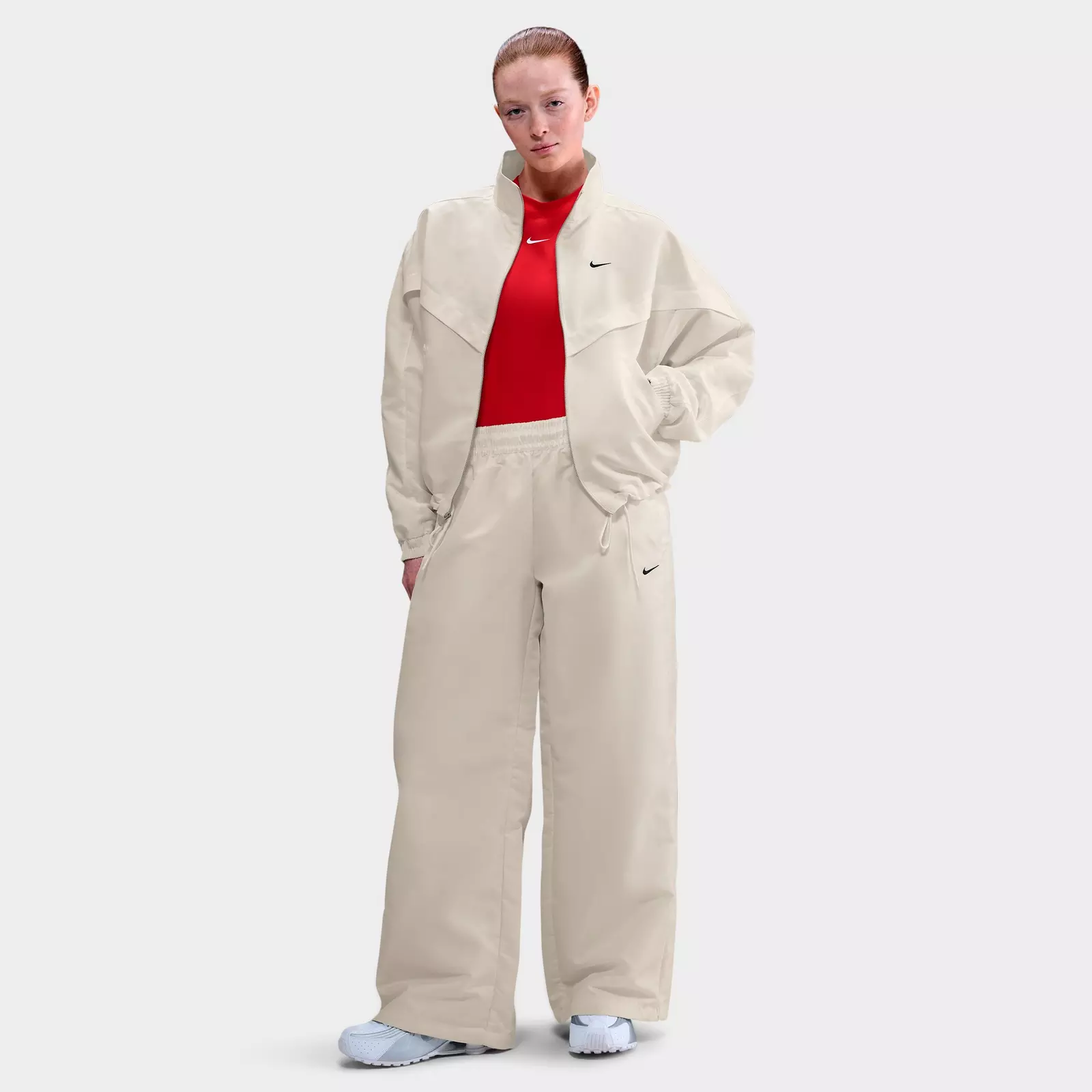 Куртка Women's Nike Sportswear Windrunner Shine, бежевый
Куртка Women's Nike Sportswear Windrunner Shine, бежевый