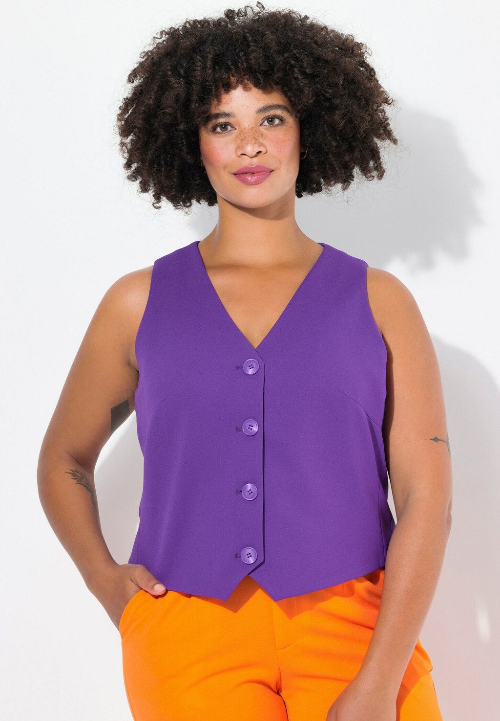 Жилет WITH V-NECK Angel of Style, фиолетовый
Жилет WITH V-NECK Angel of Style, фиолетовый