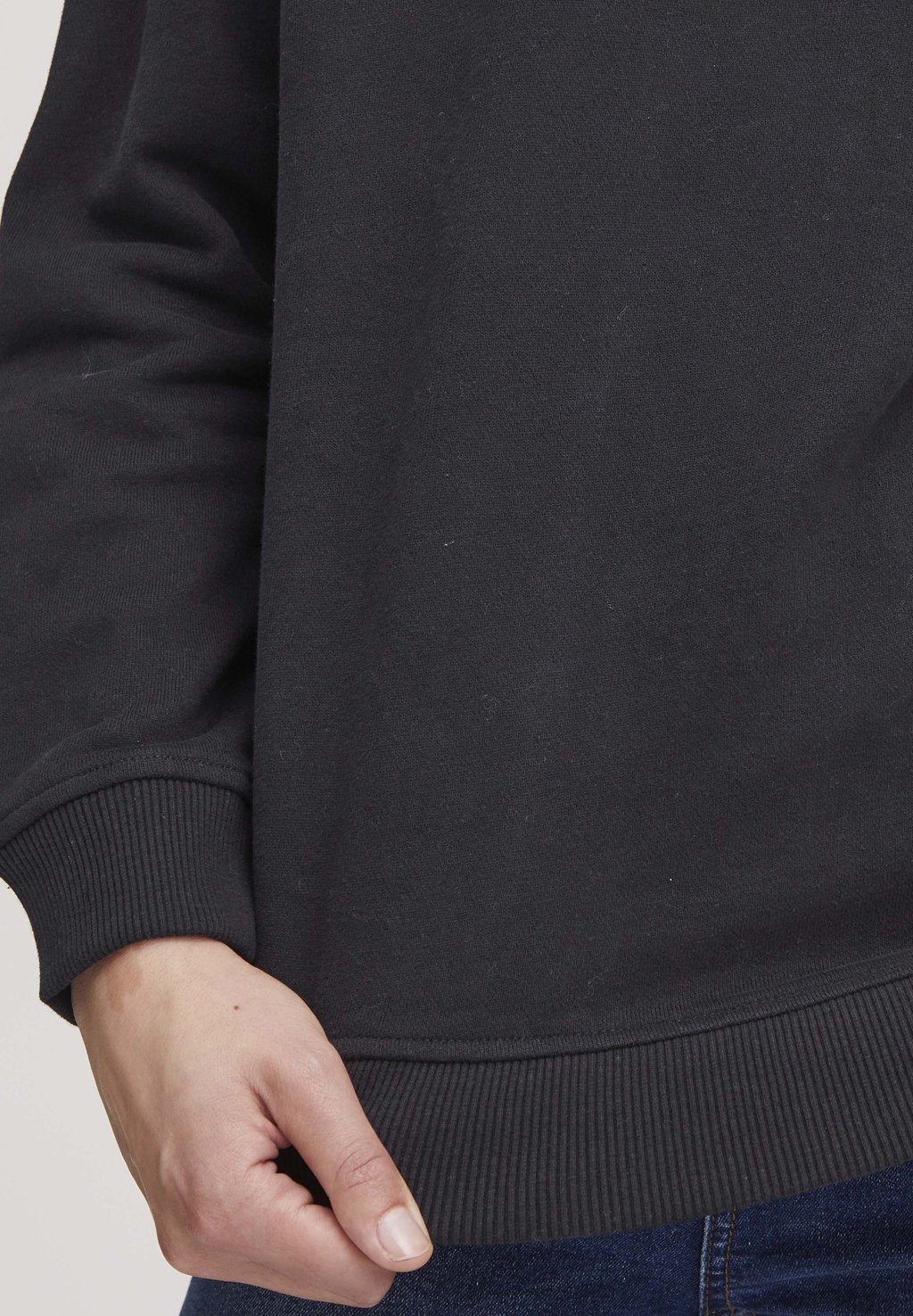 Толстовка OXCOLEEN Oxmo, черный
Толстовка OXCOLEEN Oxmo, черный