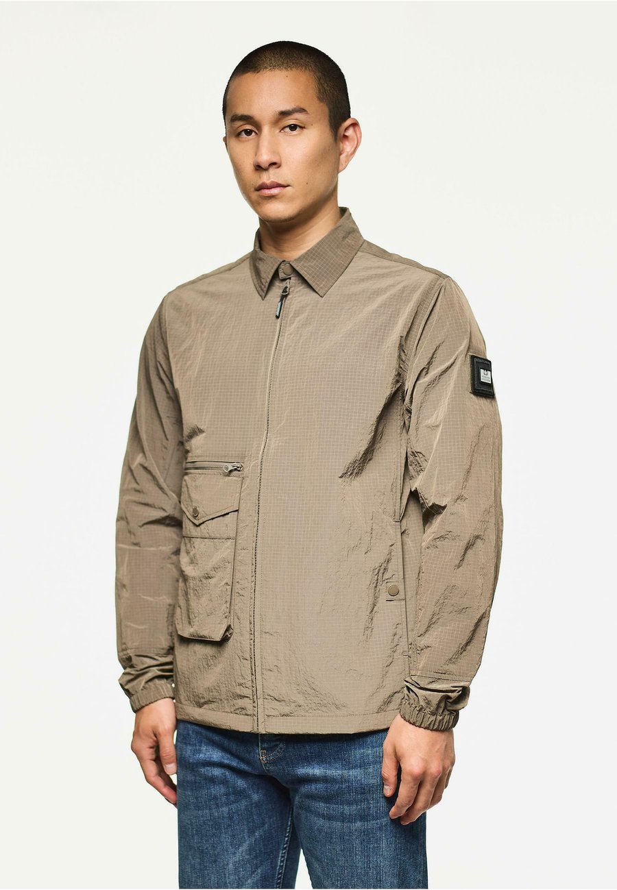 Куртка Weekend Offender Summer jacket, Tobacco/Brown
Куртка Weekend Offender Summer jacket, Tobacco/Brown