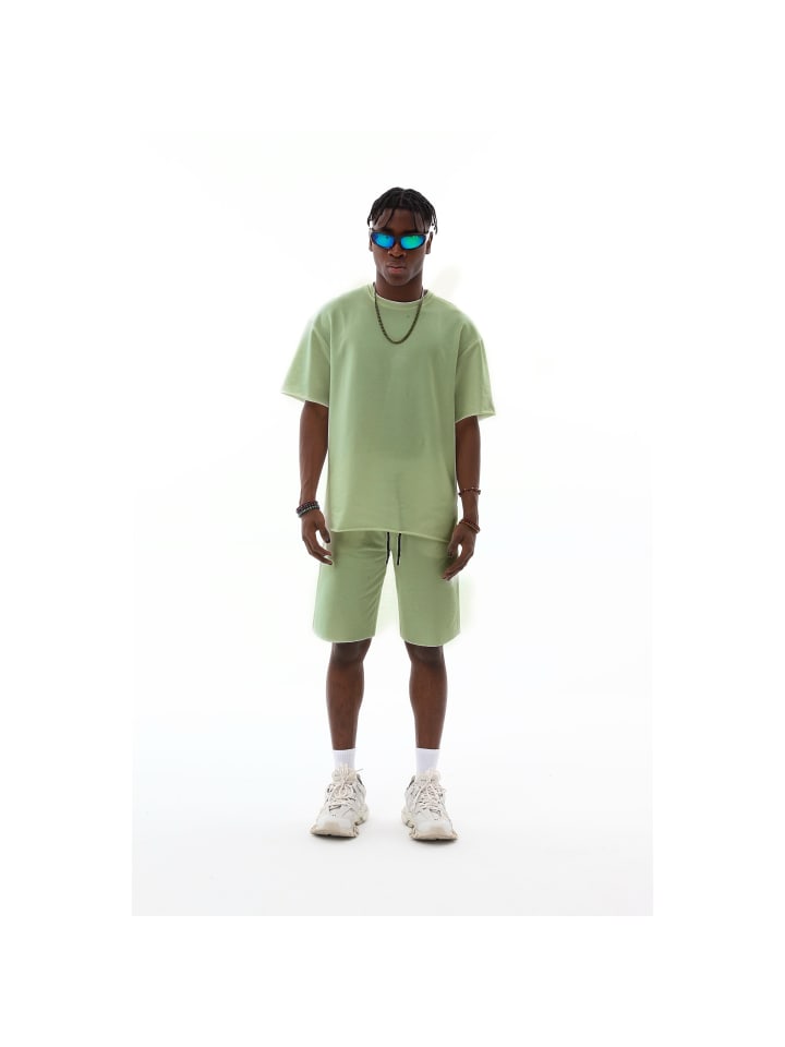 Мужской летний комплект - футболка и короткие брюки зеленого цвета Ossy Homer, Зеленый, Мужской летний комплект - футболка и короткие брюки зеленого цвета Ossy Homer
Мужской летний комплект - футболка и короткие брюки зеленого цвета Ossy Homer, Зеленый, Мужской летний комплект - футболка и короткие брюки зеленого цвета Ossy Homer