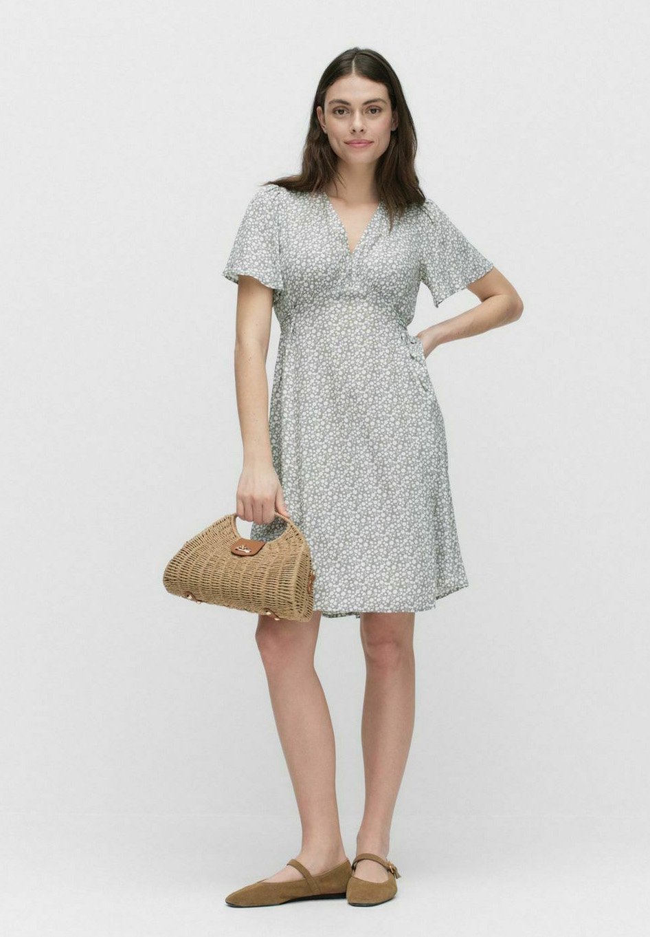 Повседневное платье GIOVA FLORAL SHORT Dobber, зеленый
Повседневное платье GIOVA FLORAL SHORT Dobber, зеленый