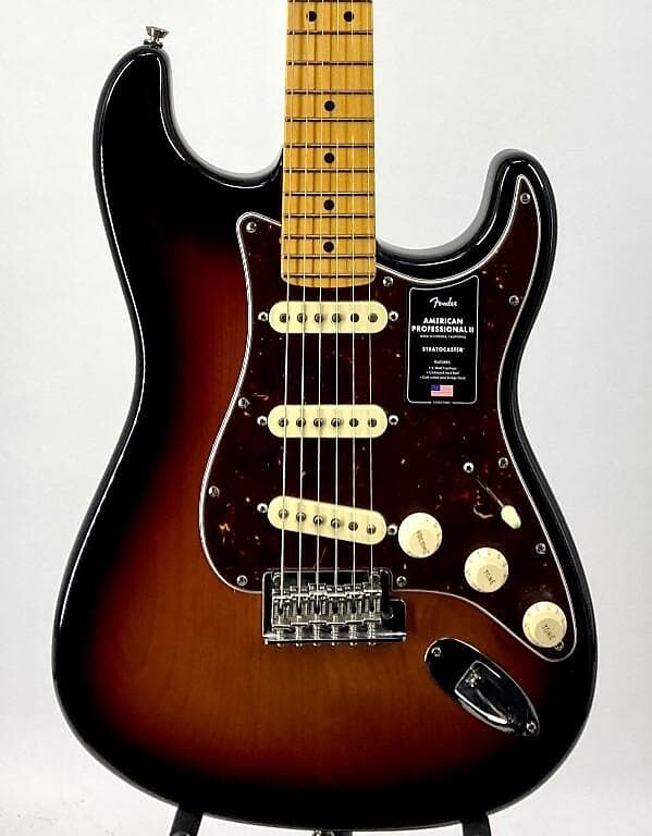 Гитара Fender American Professional II Stratocaster Maple Fingerboard Sunburst №:US22005206
Гитара Fender American Professional II Stratocaster Maple Fingerboard Sunburst №:US22005206