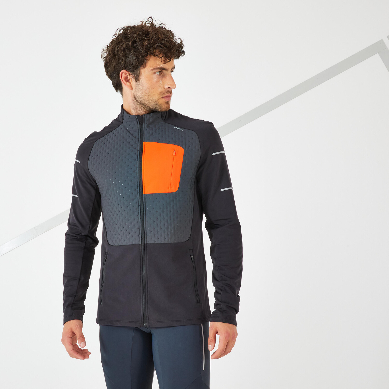 Куртка спортивная зимняя Kiprun Warm мужская черно-красная лимитированная серия, черный/томатно-красный светлый
Куртка спортивная зимняя Kiprun Warm мужская черно-красная лимитированная серия, черный/томатно-красный светлый