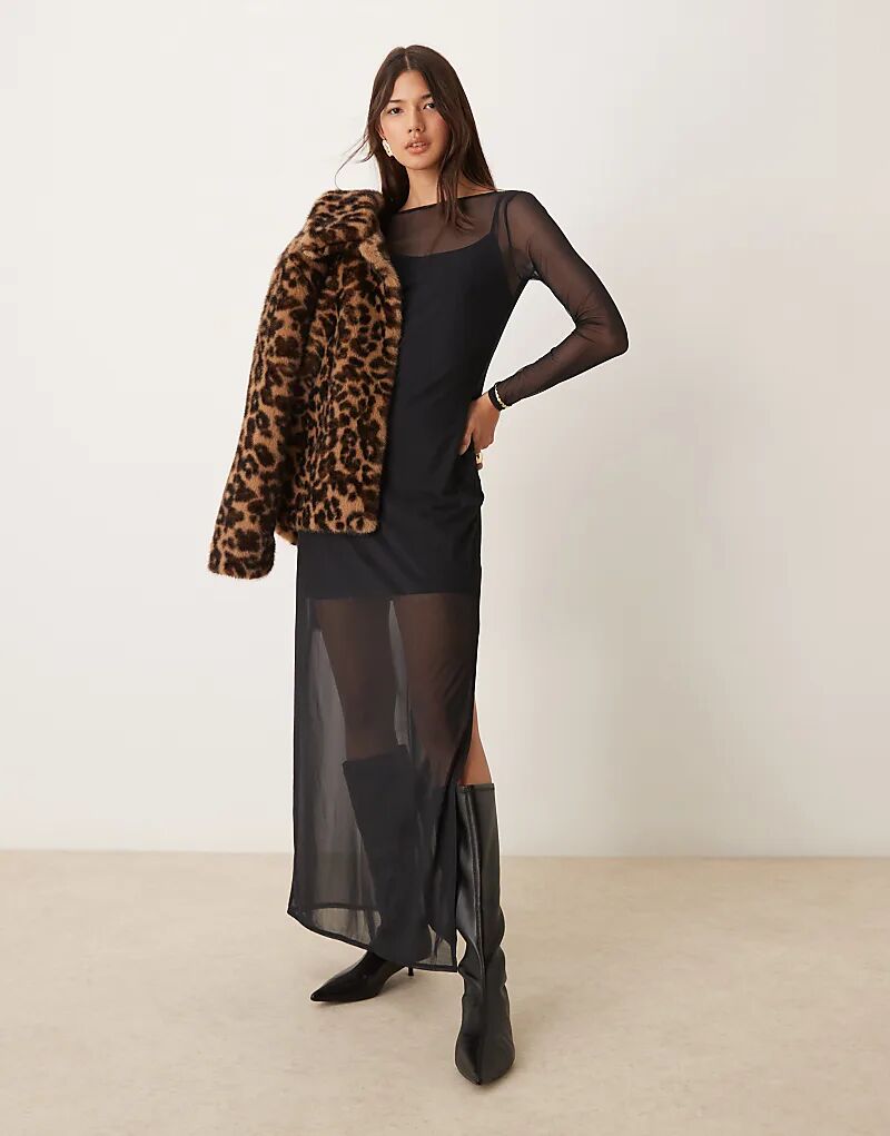 Длинное сетчатое платье макси черного цвета с разрезом сбоку Abercrombie & Fitch
Длинное сетчатое платье макси черного цвета с разрезом сбоку Abercrombie & Fitch