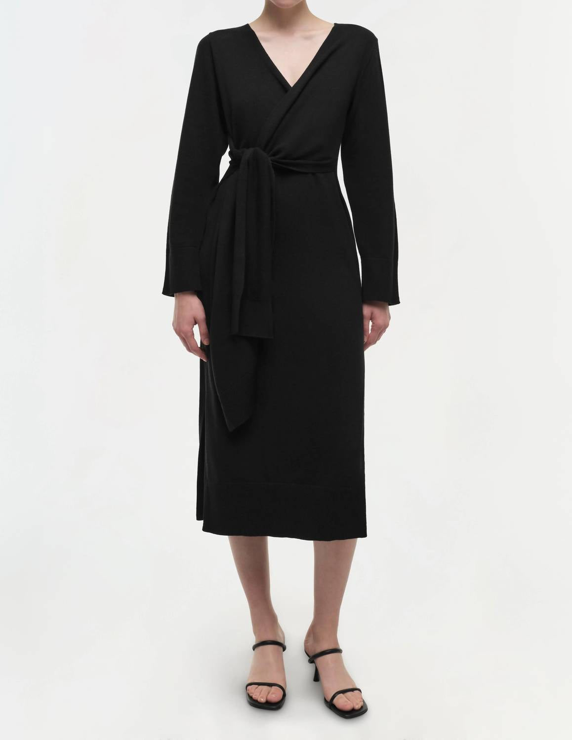 Платье миди Skyla черного цвета Simkhai, черный
Платье миди Skyla черного цвета Simkhai, черный