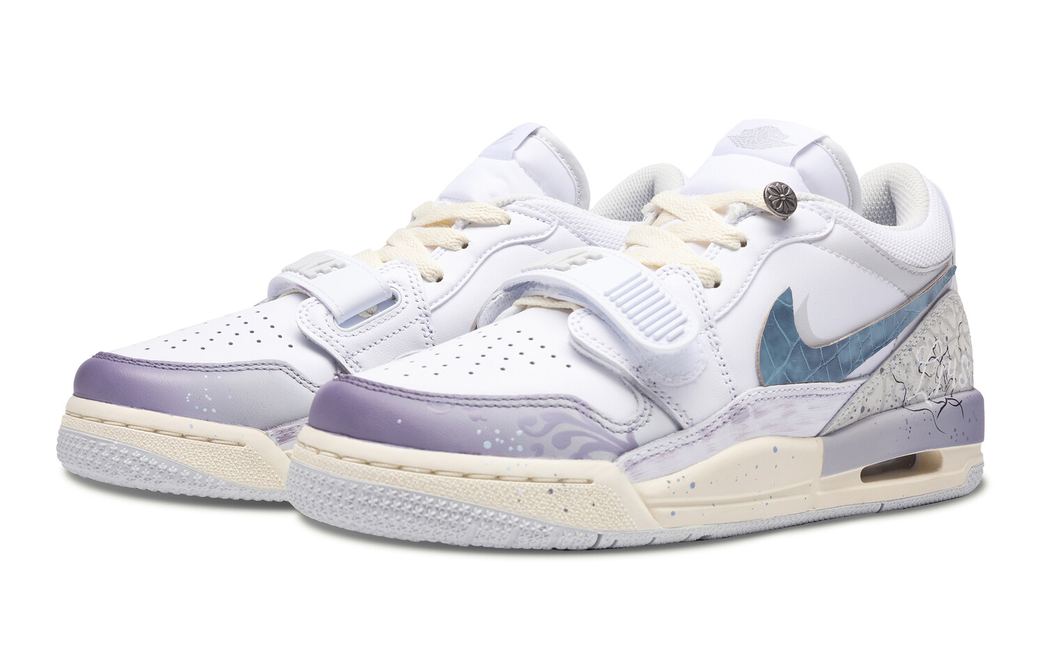 Кроссовки Air Jordan Legacy Vintage Basketball Shoes Women's Low-top White/grey/purple, белый/серый/фиолетовый
Кроссовки Air Jordan Legacy Vintage Basketball Shoes Women's Low-top White/grey/purple, белый/серый/фиолетовый