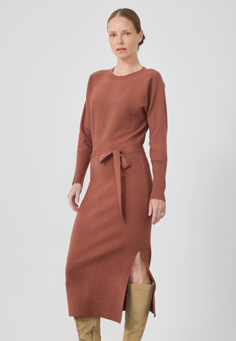 Платье Anna Field Jumper dress, Rust/Orange
Платье Anna Field Jumper dress, Rust/Orange