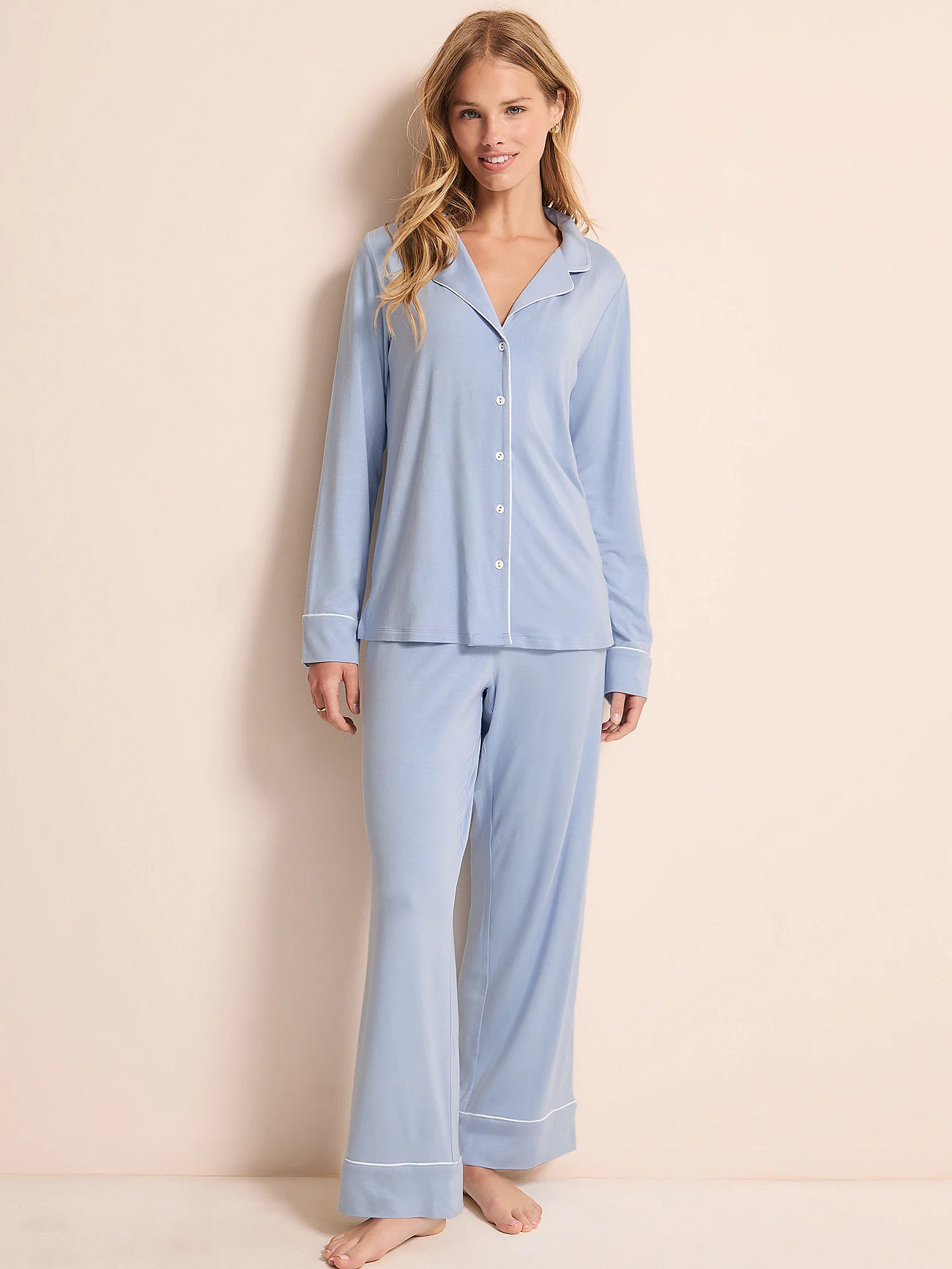 Пижама Victoria's Secret Adore Me Matylda Long Sleeve + Pant, голубой
Пижама Victoria's Secret Adore Me Matylda Long Sleeve + Pant, голубой